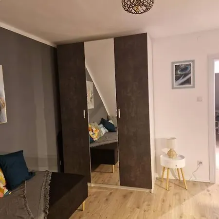 Feel - Super Zentrale 2raumwohnung Hbf-naehe Apartment