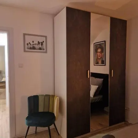 Apartment Feel - Super Zentrale 2raumwohnung Hbf-naehe
