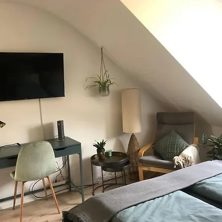 Feel - Super Zentrale 2raumwohnung Hbf-naehe Dusseldorf
